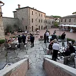 Castel Monastero - The Leading Of The World ホテル 5*