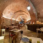 Castel Monastero - The Leading Of The World 5* カステルヌオーヴォ・ベラルデンガ